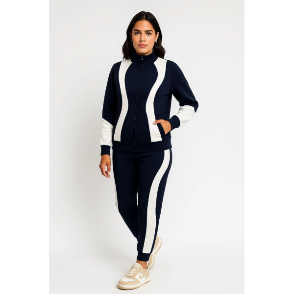 https://percdn.com/f/499569/bzR6YWFtNG0vcUp3ZXk4Z0hzWnBhZlJiYmNBPQ/p/kadin-premium-parcali-esofman-takim-dik-yaka-fermuarli-sweatshirt-siyah-51898581-sw853sh1280.png
