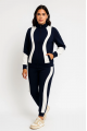 https://percdn.com/f/499569/bzR6YWFtNG0vcUp3ZXk4Z0hzWnBhZlJiYmNBPQ/p/kadin-premium-parcali-esofman-takim-dik-yaka-fermuarli-sweatshirt-siyah-51898581-sw853sh1280.png