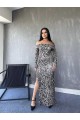 Kadın Madonna Yaka Dalgıç Kumaş Leopar Desen Maxi Boy Derin Yırtmaçlı Elbise