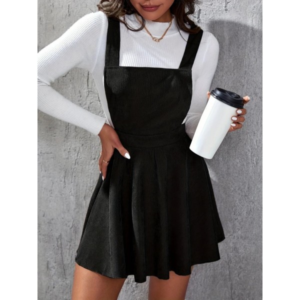 Kadın Askılı Sırttan çapraz Detaylı Kısa Kiloş Kadife Mini Elbise