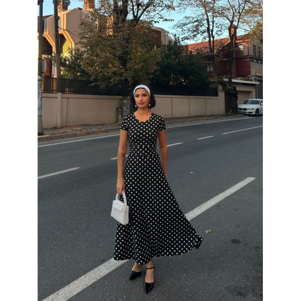 Kadın Kısa Kollu Bisiklet Yaka Puantiyeli Maksi örme Krep Elbise