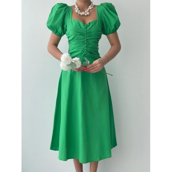 Kare Yaka Düğmeli Elbise