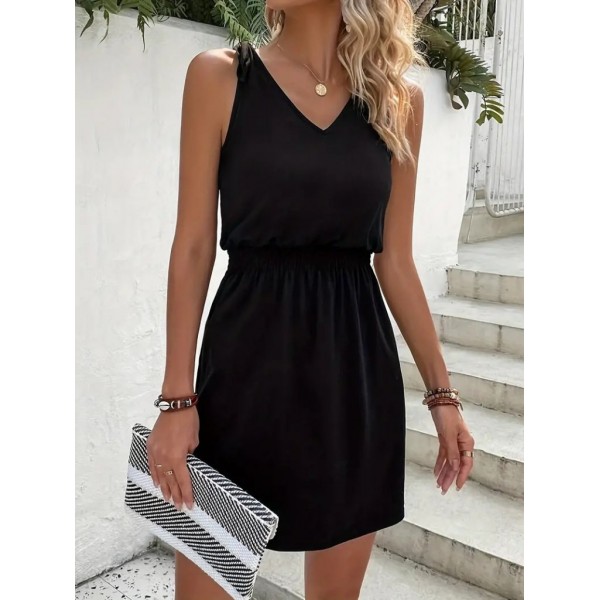 Kadın V Yakalı Belinde Gipe Detay Krep Elbise