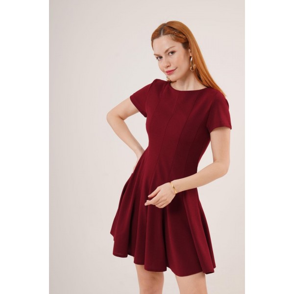 Önden Dikiş Detaylı Çan Model Bordo Elbise