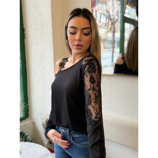 Kadın Tek Omuzu Açık Askılı Dantelli Viskon Bluz