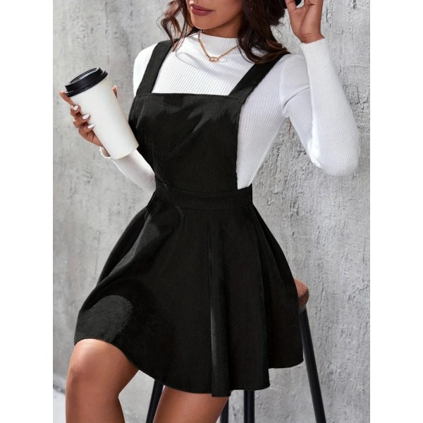 Kadın Askılı Sırttan çapraz Detaylı Kısa Kiloş Kadife Mini Elbise