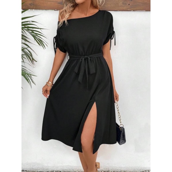 Kadın Tek Omuzu Açık Kol Ucu Fiyonklu Belden Kuşaklı Yırtmaç Detaylı Viskon Elbise