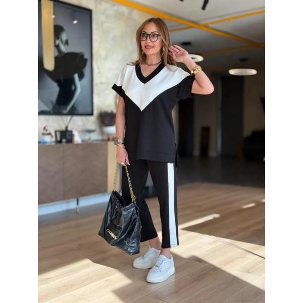 Kadın Kısa Kollu V Yaka Siyah Beyaz Renkli Viskon Iki Iplik Kumaş Eşofman Takımı