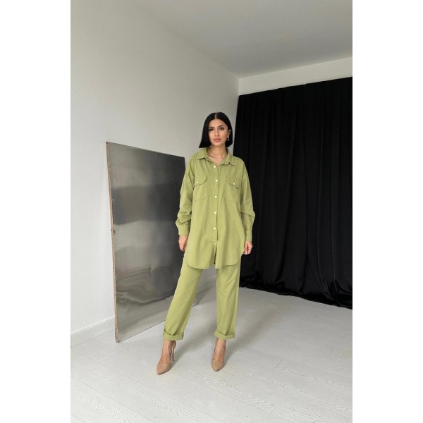 Yeşil Gömlek Ve Çıtçıtlı Pantolon Takım