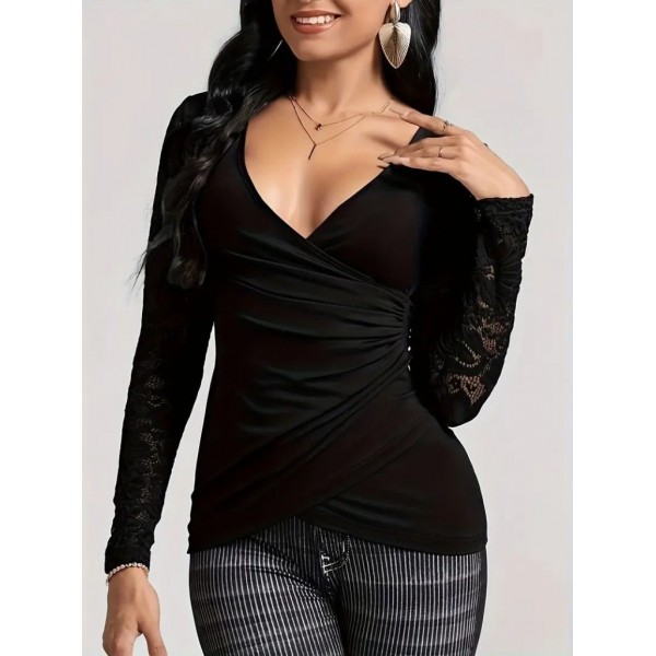 Kadın Uzun Kollu Dantelli Kruvaze Yakalı Yandan Büzgülü Viskon Bluz