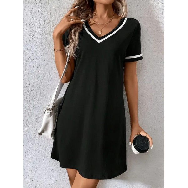 Kadın Kısa Kollu V çizgili Yakalı Kısa Viskon Elbise