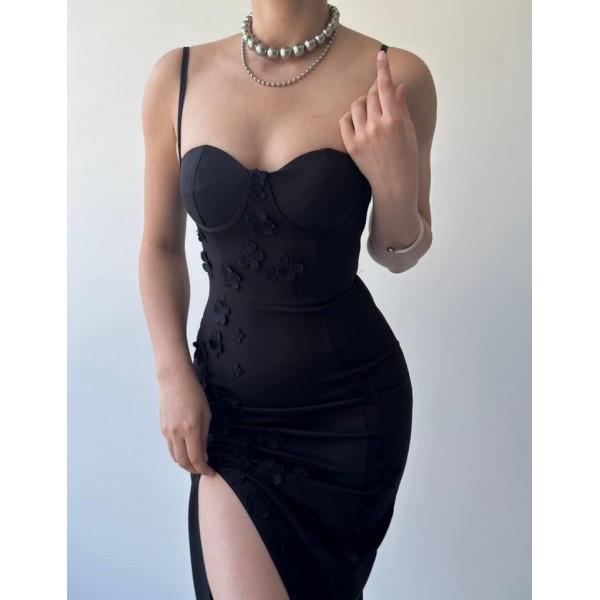 Stor Gül Detaylı Elbise