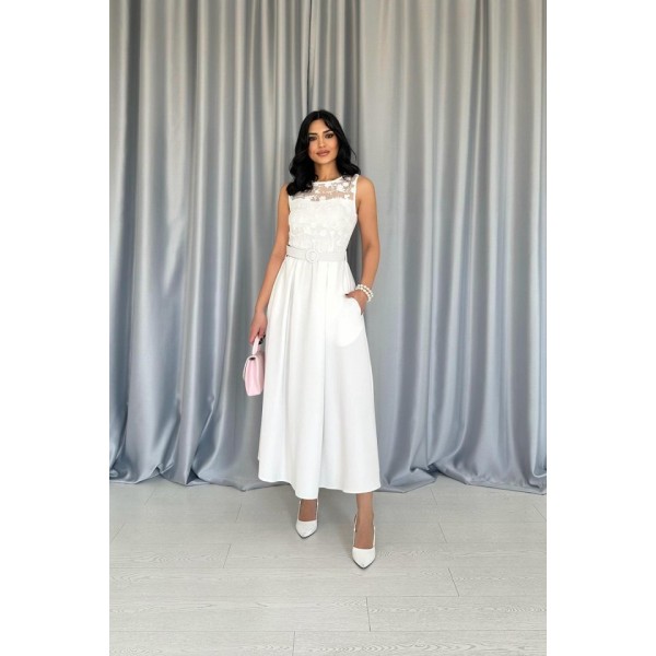 Beyaz Önü Dantel Detaylı Kemerli Elbise