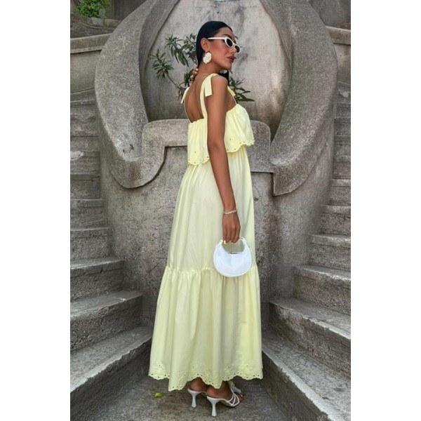 Etek Ucu Brode Nakışlı Boyundan Bağlamalı Elbise 2881