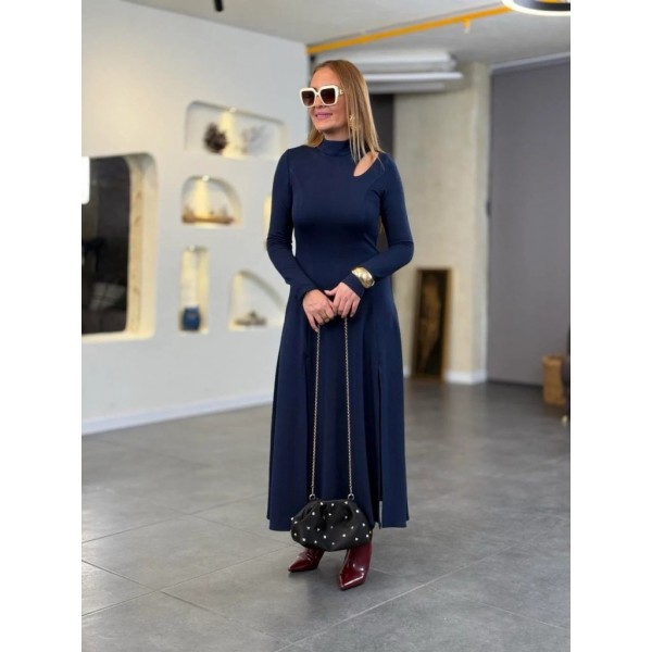 Kadın Balıkçı Yaka Damla Detaylı Yırtmaçlı Uzun Viskon Iki Iplik Maxi Elbise