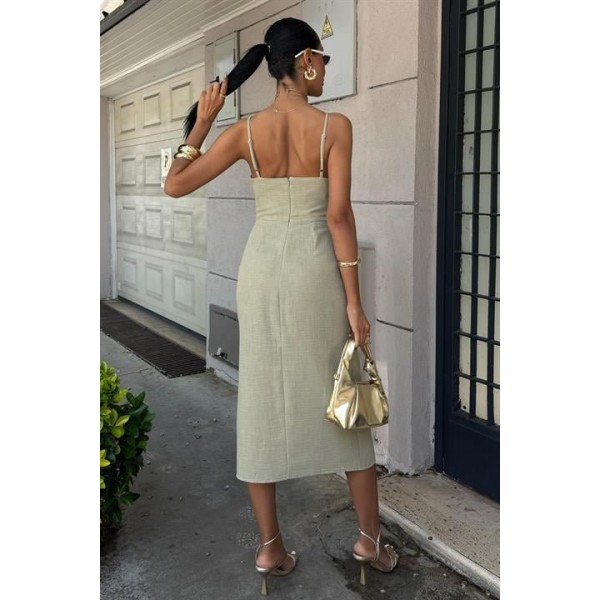 Göğsü Aksesuarlı Önü Yırtmaçlı Elbise 2899