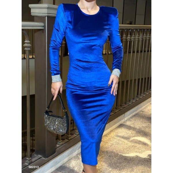 Kadın Bisiklet Yaka Vatkalı Manşet Detay Kadife Kumaş Midi Boy Elbise