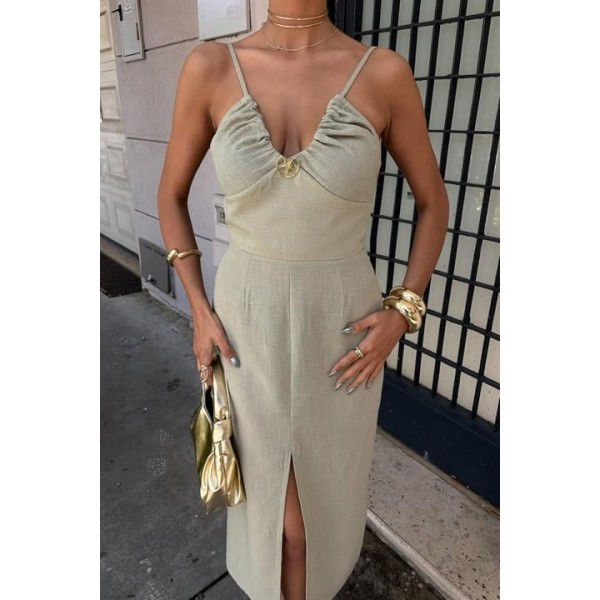 Göğsü Aksesuarlı Önü Yırtmaçlı Elbise 2899