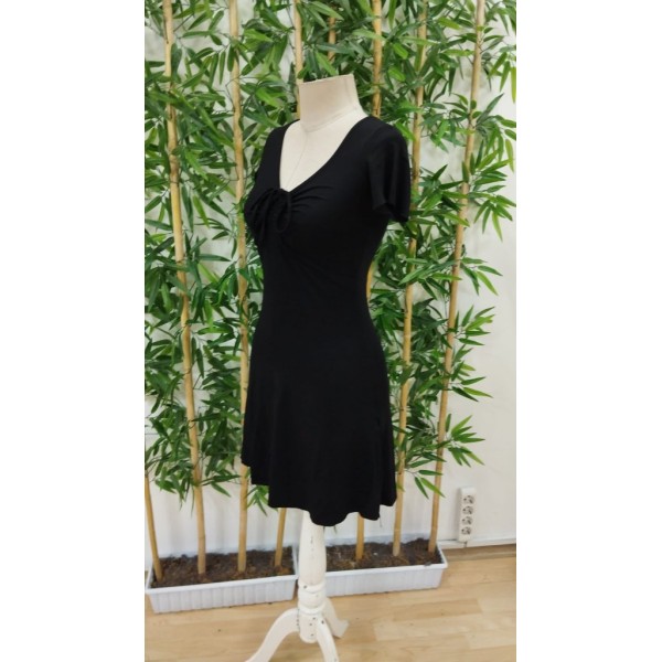 Kadın Kısa Kollu Derin Büzgülü V Yakalı Viskon Elbise