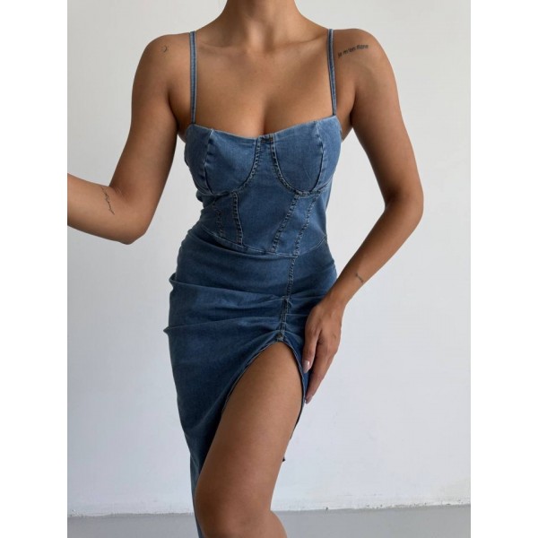 Kadın Omuz Askılı Derin Bacak Dekoltesi Ve Büzgü Detay Kot Elbise