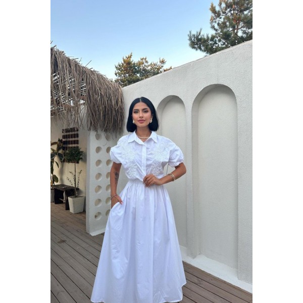 Beyaz Nakışlı İşlemeli Elbise