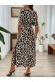 Kadın Kısa Kollu V Yakalı Beli Lastikli Yırtmaçlı Uzun Leopar Desenli Süprem Elbise