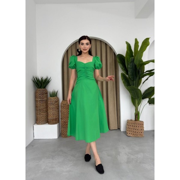 Kare Yaka Düğmeli Elbise