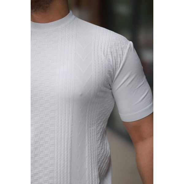 Erkek Desen Dokulu Kısa Kollu Tişört