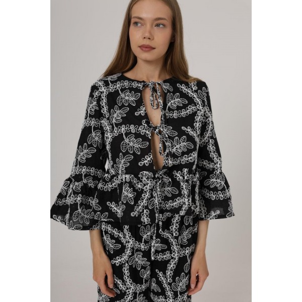 Fiyonk Bağlamalı Brode Bluz - Siyah