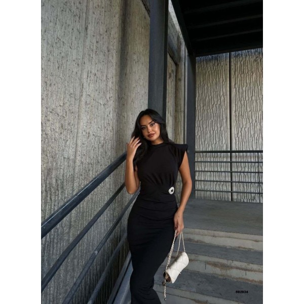 Kadın Bisiklet Yaka Vatkalı Broş Detay Kısa Kol Midi Boy Elbise