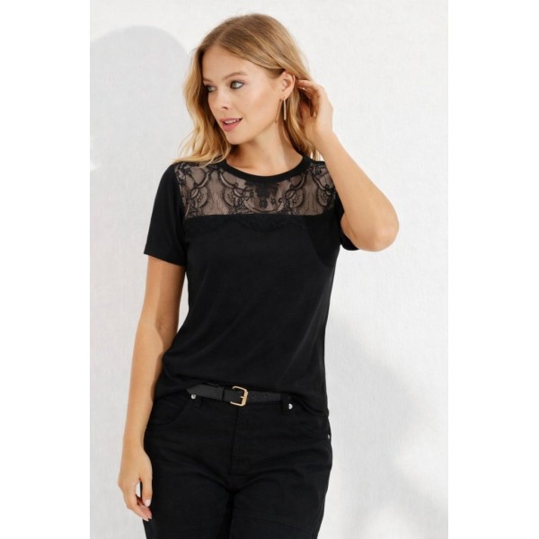 Kadın Kısa Kollu Yuvarlak Yaka ön Dantel Detaylı Viskon Bluz