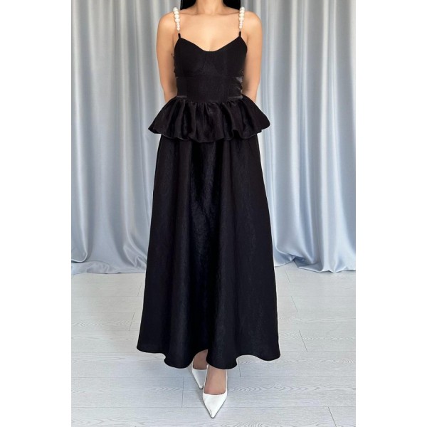 Siyah Beli Büzgülü İnci Askılı Uzun Elbise