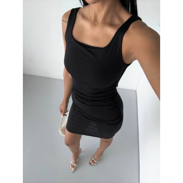 Kadın Kare Yaka Omuz Askılı Sırt Dekoltesi Detay Büzgülü Sandy Kumaş Mini Elbise