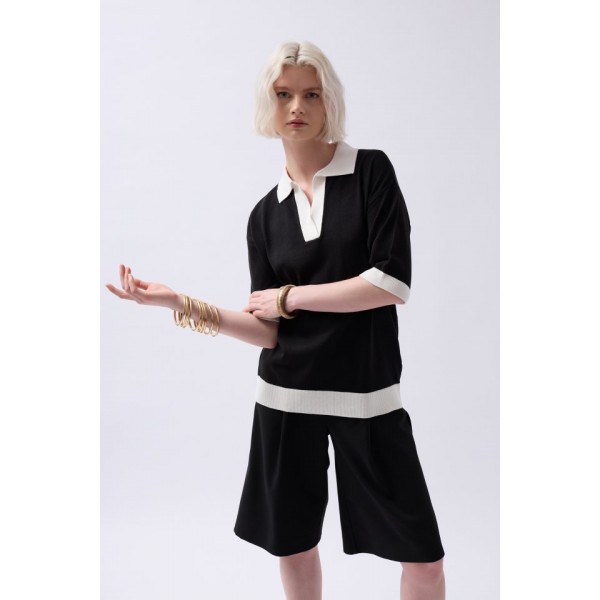 V Yaka Dokulu T-Shirt