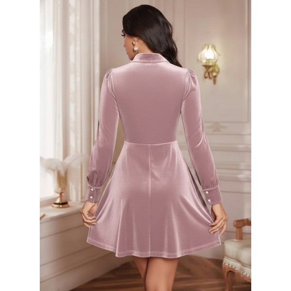 Kadın Uzun Kollu Yakalı Tül Detaylı Incili Mini Kadife Elbise