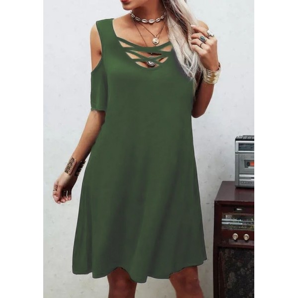 Dekolteli Bağcık Detay Viskon Kumaş Elbise