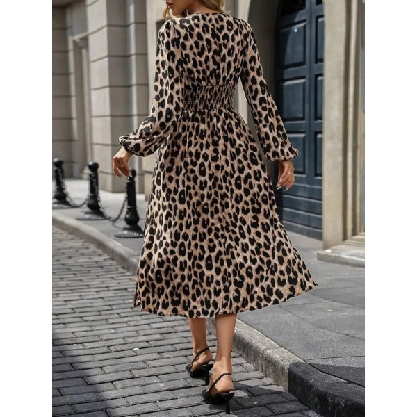 Kadın Uzun Kollu Kruvaze Yaka Belden Oturtmalı Midi Modal Leopar Desenli Elbise