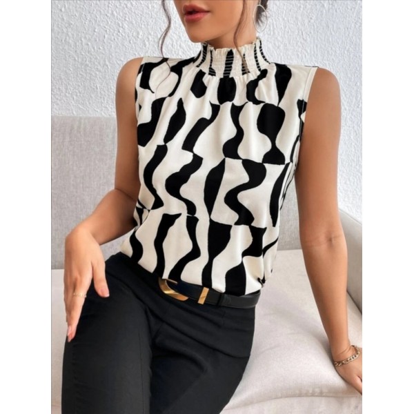 Kadın Kolsuz Balıkçı Yaka Desenli Süprem Bluz