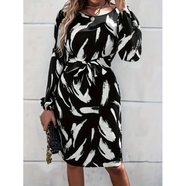 Kadın Uzun Kollu Yuvarlak Yaka Belden Kuşaklı Hazır Desenli Midi Krep Elbise