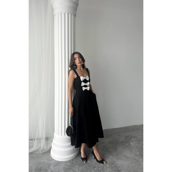 Siyah Fiyonk Garnili Dantelli Elbise