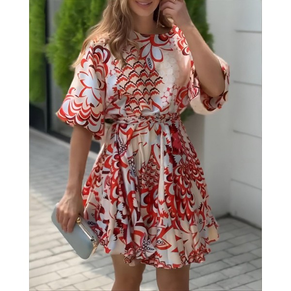 Kadın Kısa Balon Kollu Yuvarlak Yakalı Pileli Desenli Mini Elbise