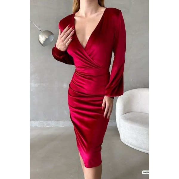 Kadın Kadife Kumaş Kruvaze Yaka Balon Kol Ve Yırtmaç Detaylı Midi Boy Elbise