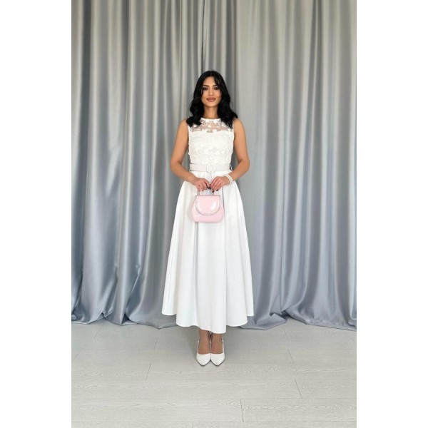 Beyaz Önü Dantel Detaylı Kemerli Elbise