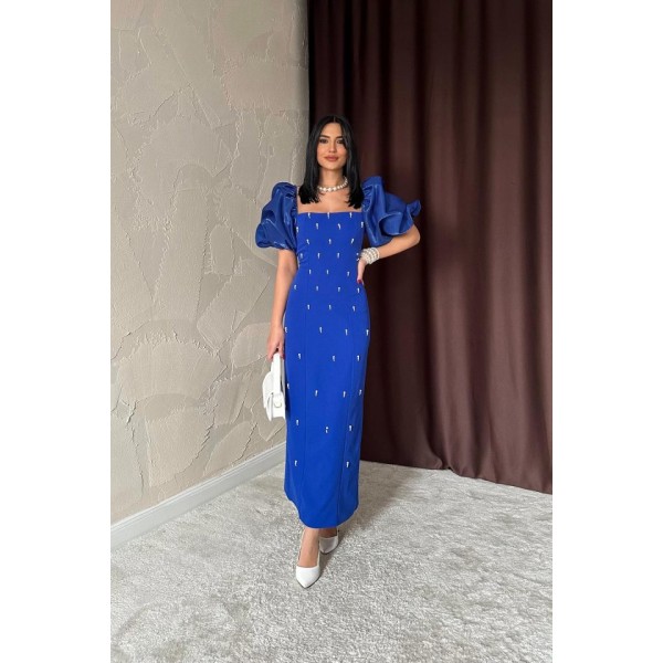 Saks İşlemeli Kolu Garnili Elbise