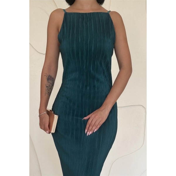 Zümrüt Piliseli Halter Boyun Elbise