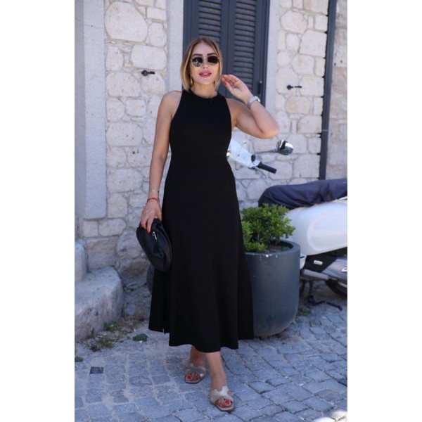 Kadın Omuzlardan Açık Arkadan Aksesuar Detaylı Yırtmaçlı Janjan Krep Elbise