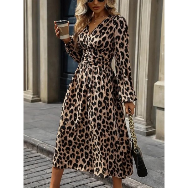 Kadın Uzun Kollu Kruvaze Yaka Belden Oturtmalı Midi Modal Leopar Desenli Elbise