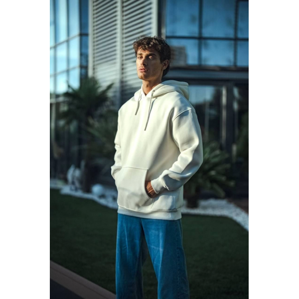 https://percdn.com/f/499569/bzR6YWFtNG0vcUp3ZXk4Z0hzWnBhZlJiYmNBPQ/p/uc-iplik-penye-kapsonlu-basic-sweatshirt-beyaz-89049681-sw853sh1280.png