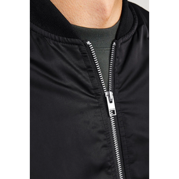 https://percdn.com/f/499569/bzR6YWFtNG0vcUp3ZXk4Z0hzWnBhZlJiYmNBPQ/p/unisex-ici-astarli-duz-bomber-ceket-siyah-71200861-sw600sh900.png