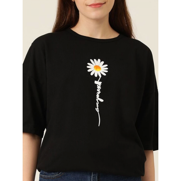 https://percdn.com/f/499569/bzR6YWFtNG0vcUp3ZXk4Z0hzWnBhZlJiYmNBPQ/p/baskili-kadin-t-shirt-siyah-37184923-sw540sh720.png